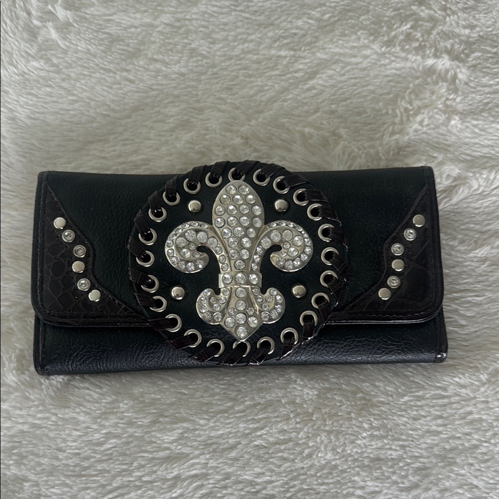 Elegant Black Clutch with Rhinestone Fleur-de-Lis